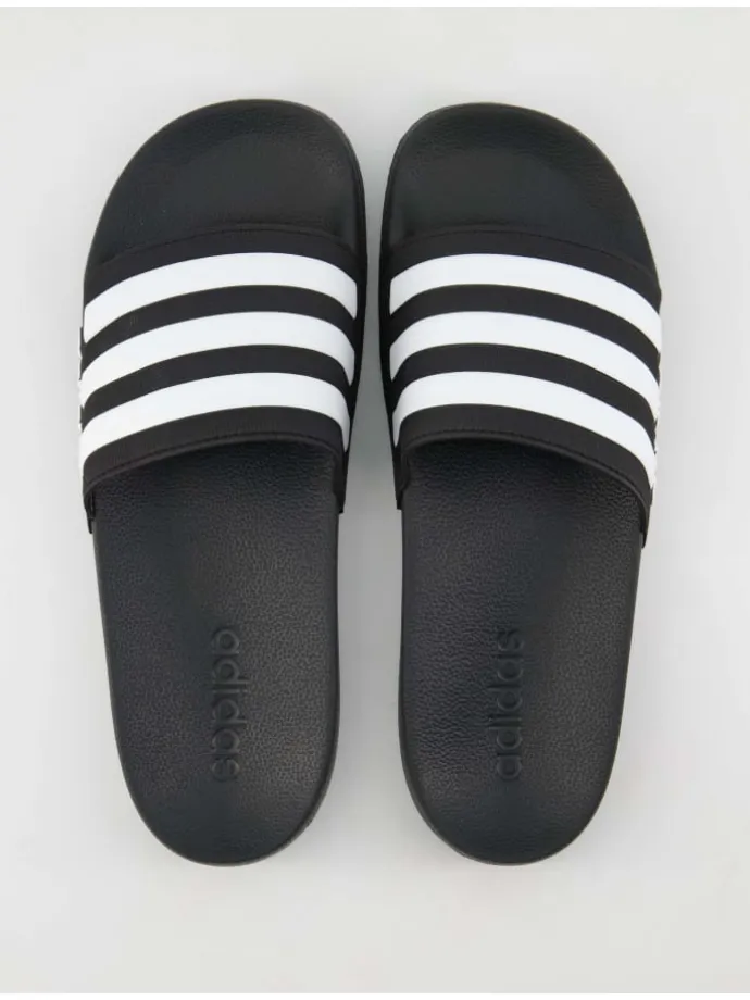 Badeschuhe in Schwarz