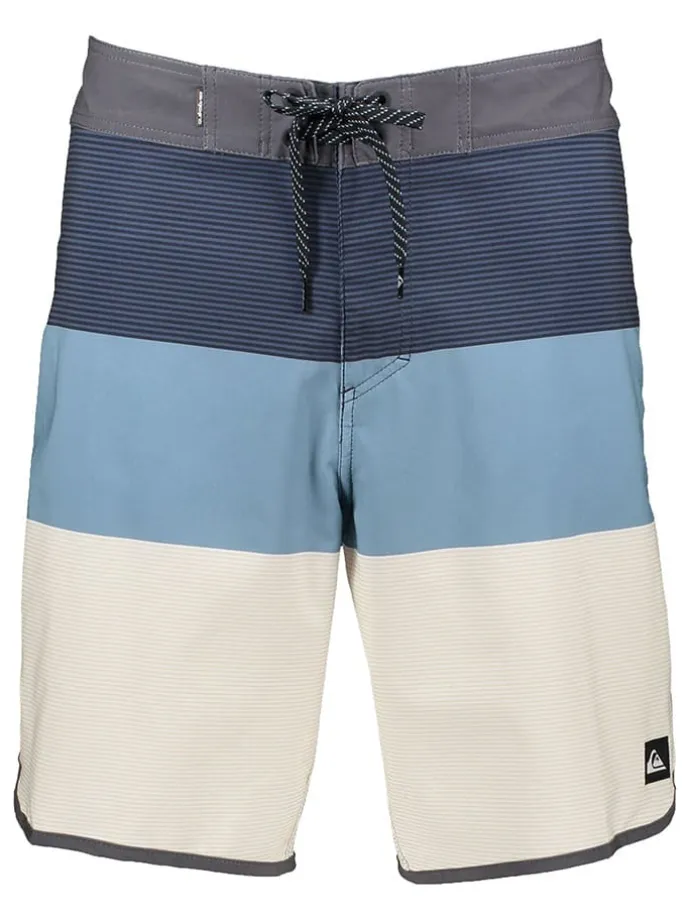 Badeshorts in Weiß/ Hellblau/ Dunkelblau