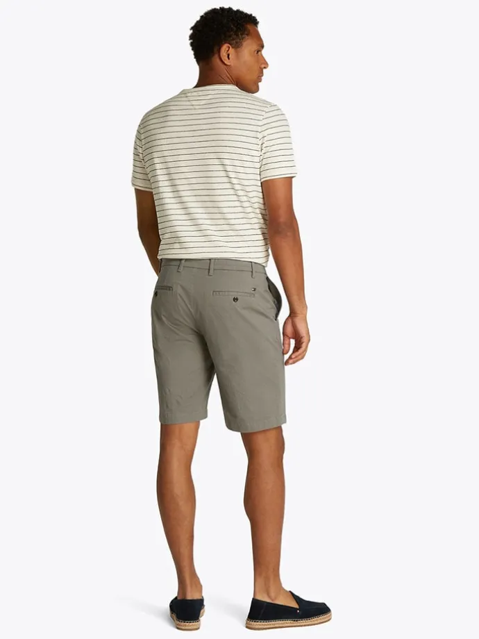 Bermudas in Grau
