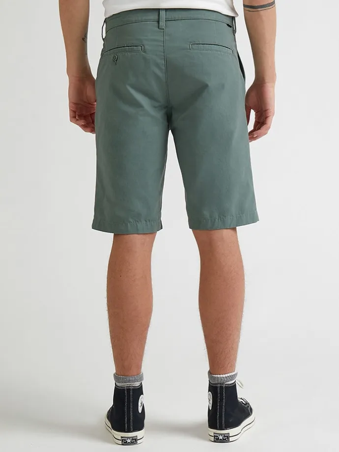 Bermudas in Grün