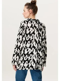 Bluse Esma in Wavy Black Print