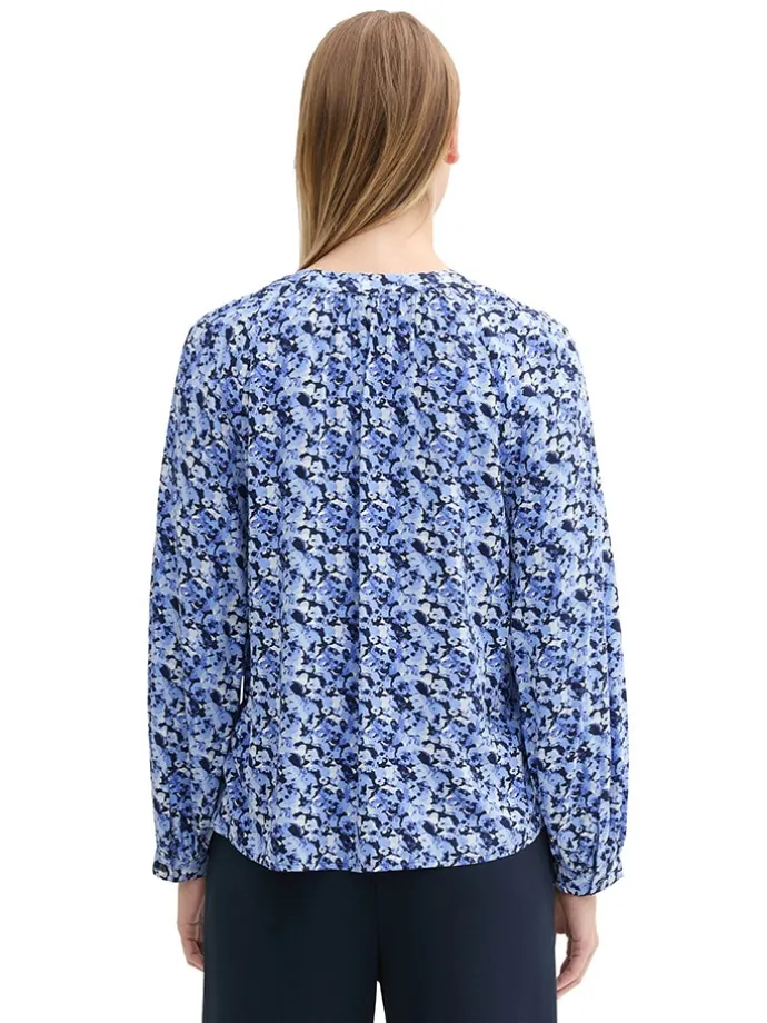 Bluse in Hellblau