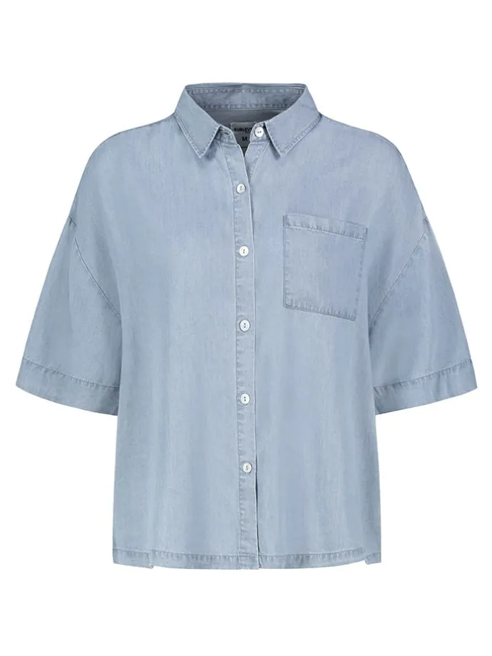 Bluse in Hellblau