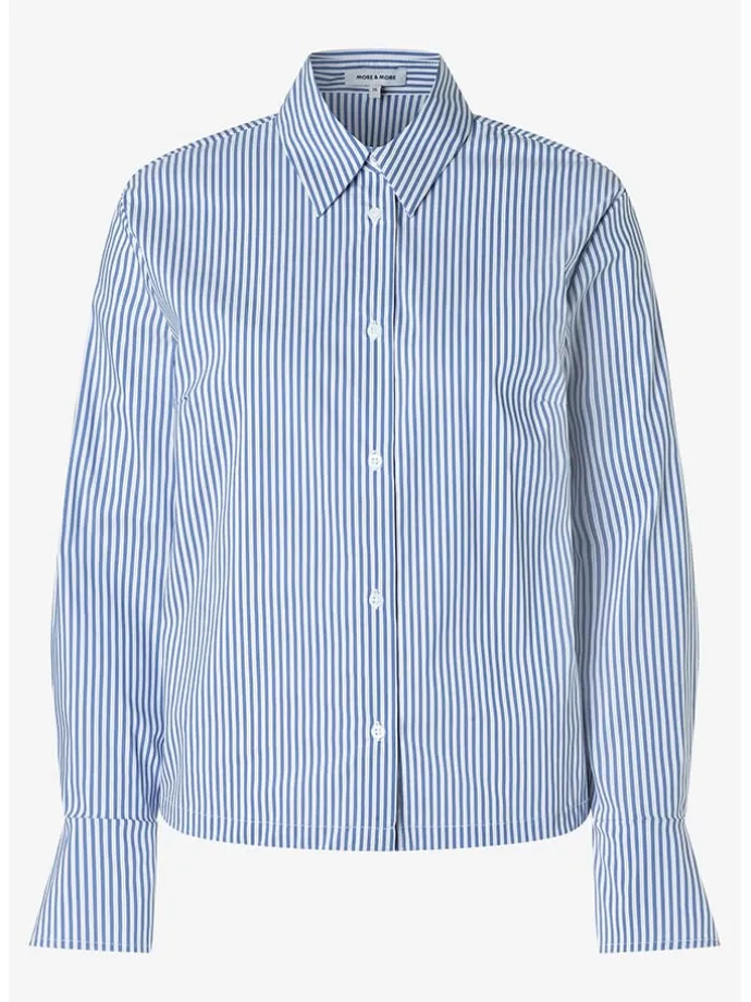 Bluse in Hellblau