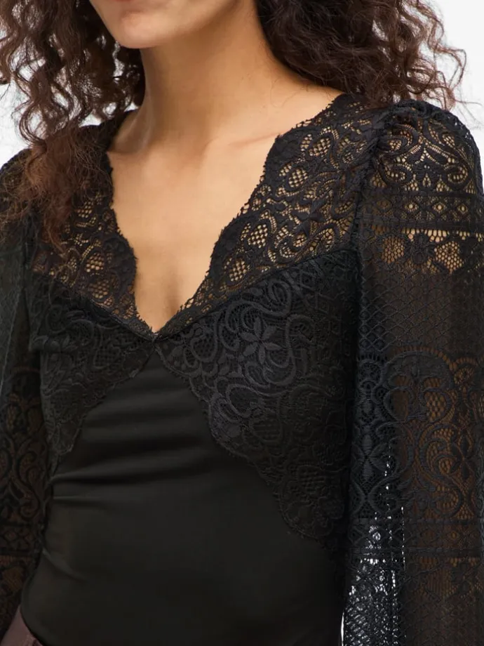 Bluse "Vialia" in Schwarz