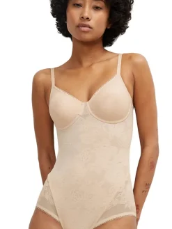 Body in Beige