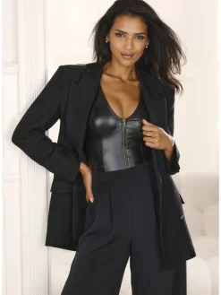 Body in schwarz