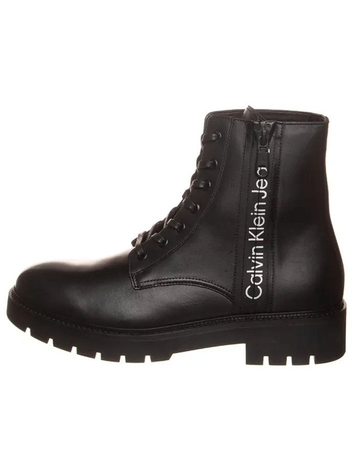 Boots in Schwarz
