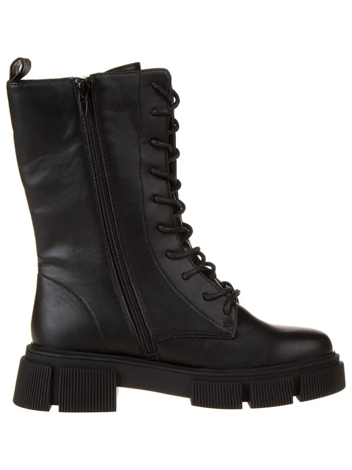 Boots in Schwarz