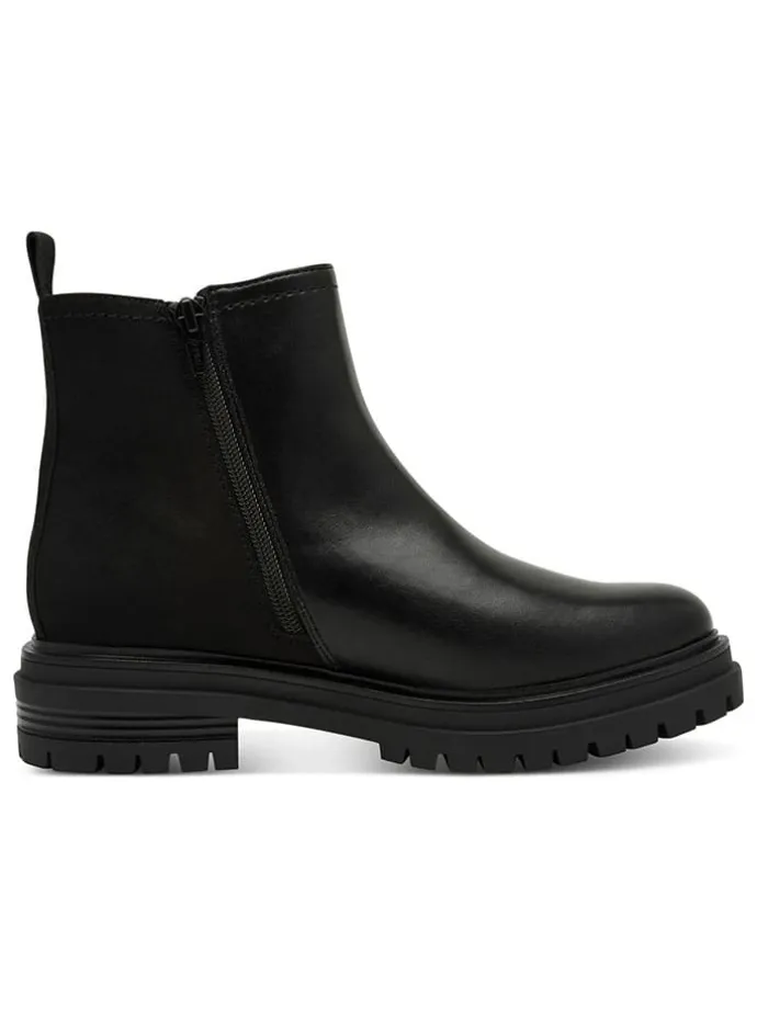 Boots in Schwarz