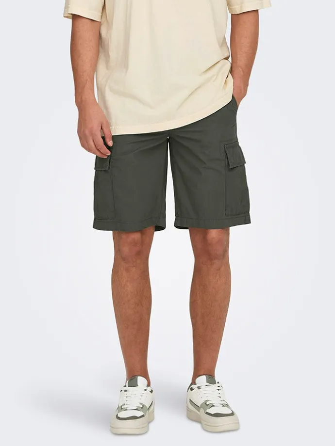 Cargoshorts in Khaki