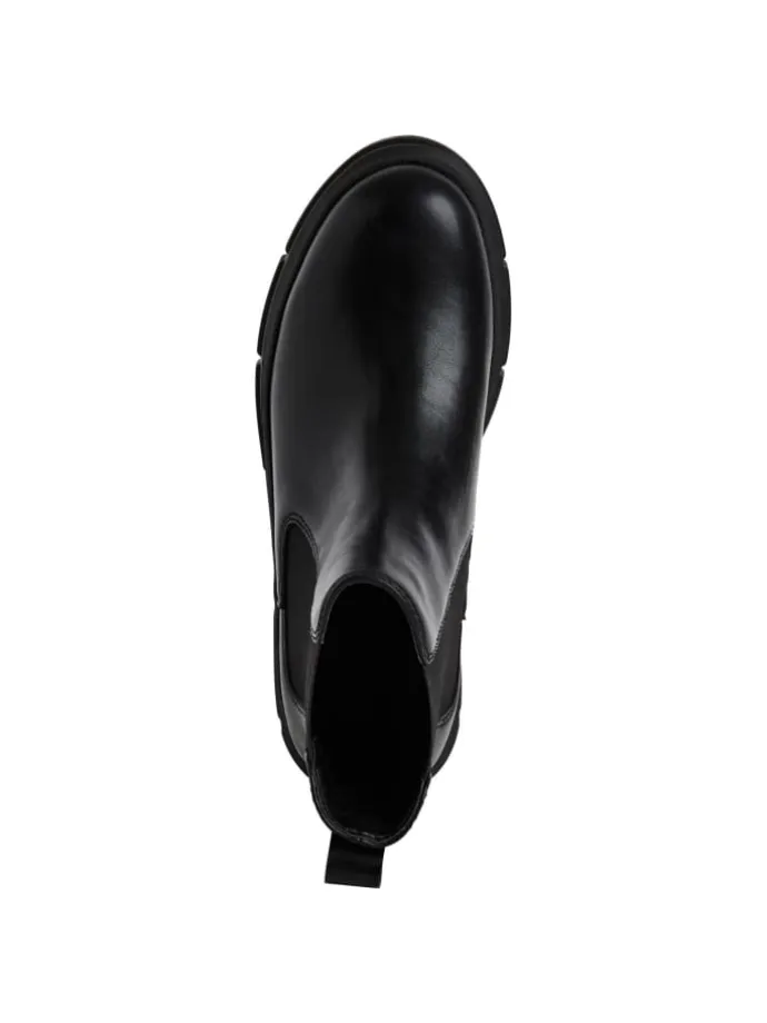 Chelsea Boot in BLACK