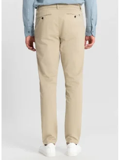 Chino in Creme