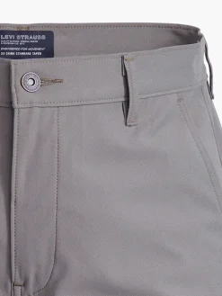Chino in Grau