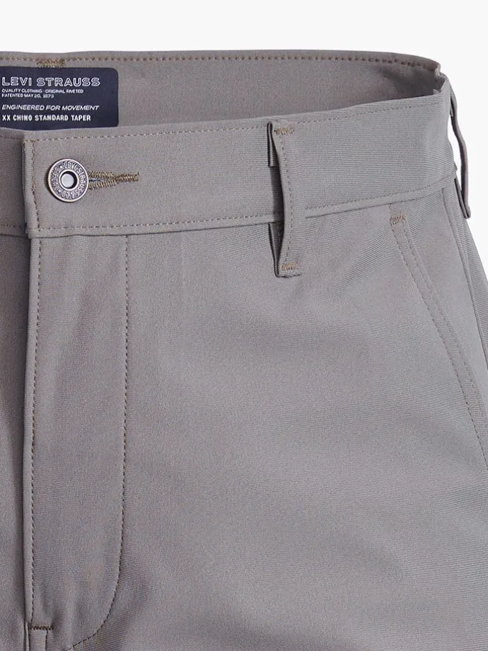 Chino in Grau