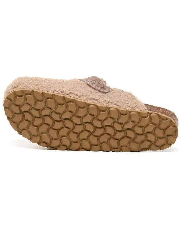 Clogs in Beige