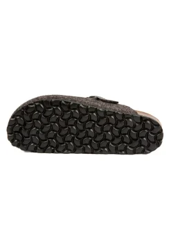 Clogs in Braun