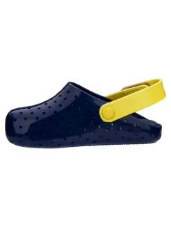 Clogs in Dunkelblau