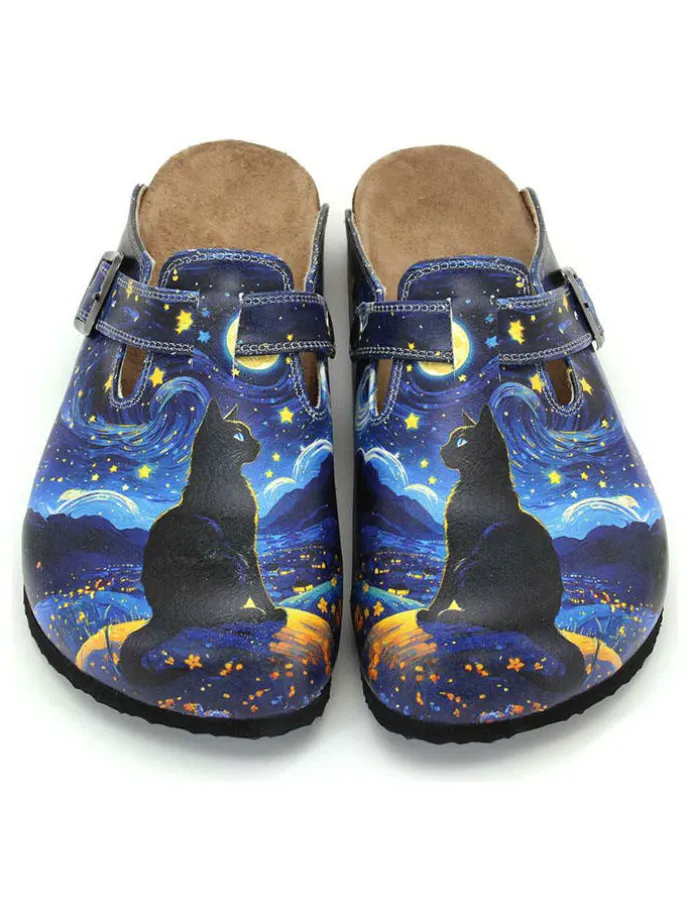 Clogs in Dunkelblau