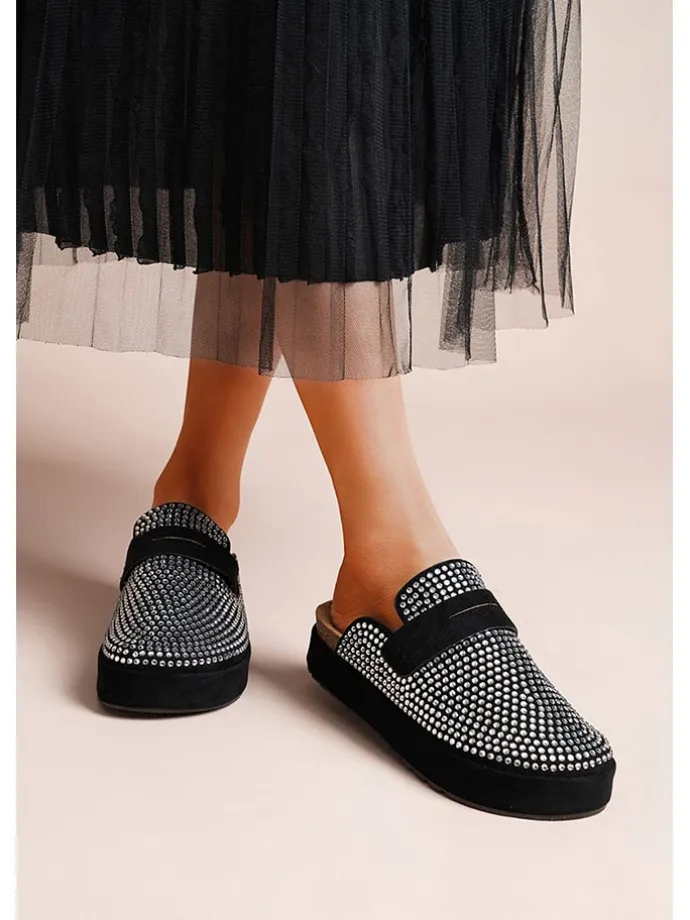 Clogs in Schwarz