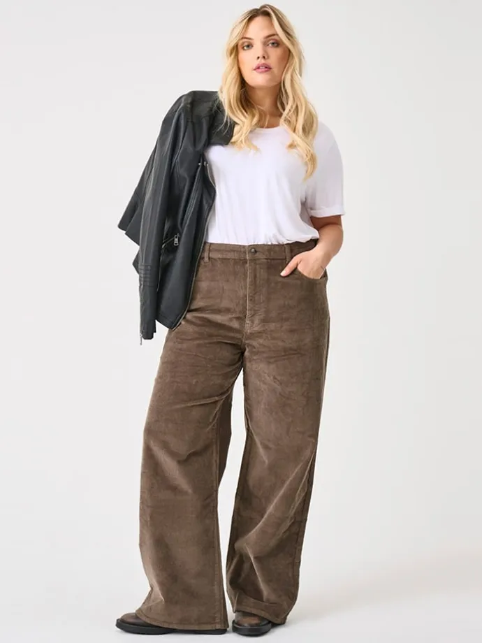 Cordhose in Hellbraun
