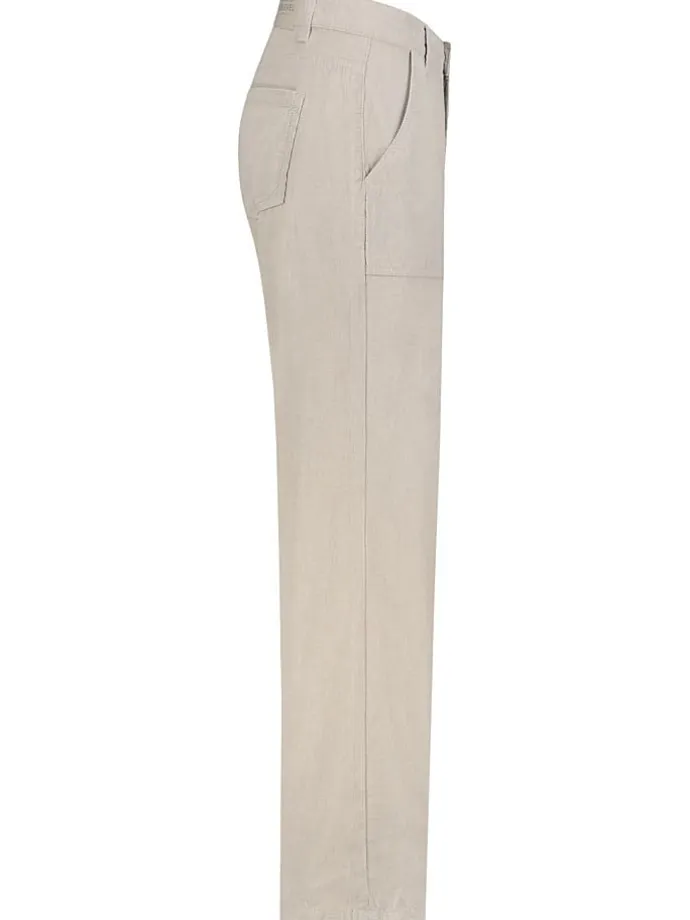 Cordhose in Sand