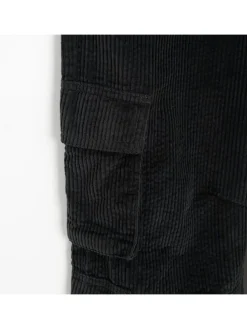 Cordhose in Schwarz
