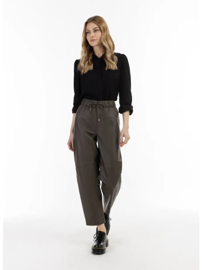 Damen Lederhose in Taupe