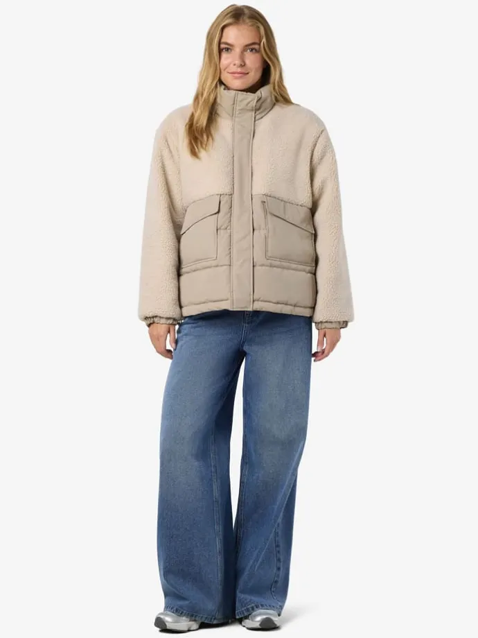 Daunenjacke in Beige
