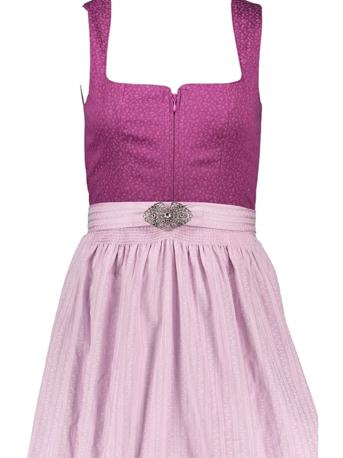Dirndl in Lila