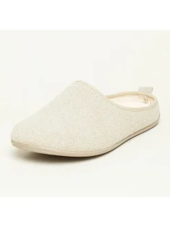 Hausschuhe in Creme