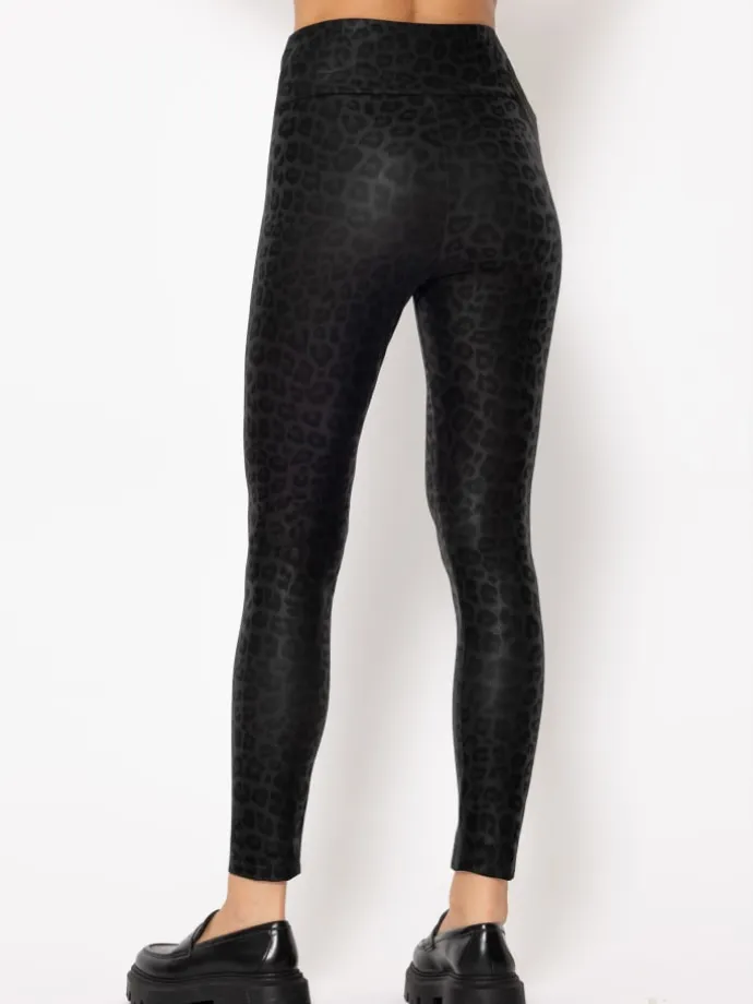 High-Rise Lederleggings mit breitem Bund in Schwarz Gemustert