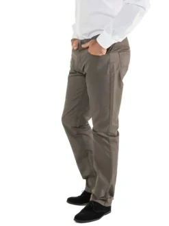 Hose in dunkel oliv