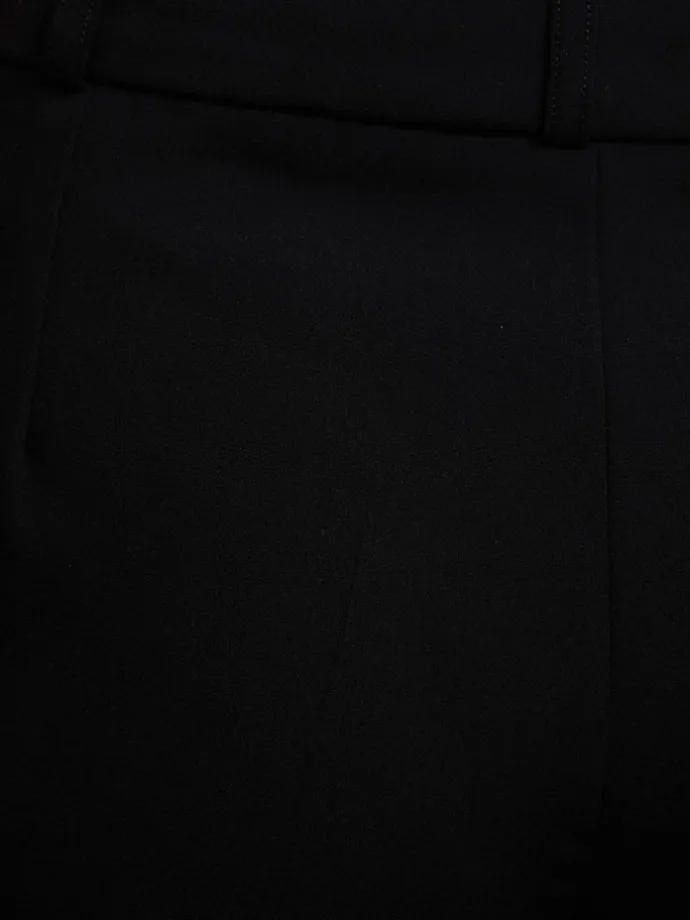 Hose in Schwarz