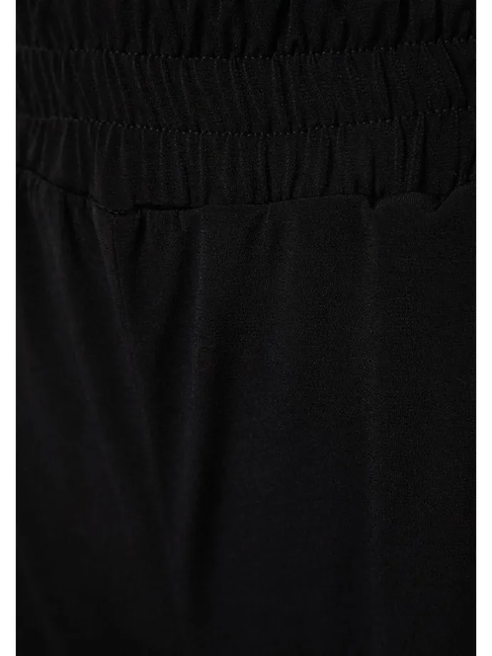 Hose in Schwarz