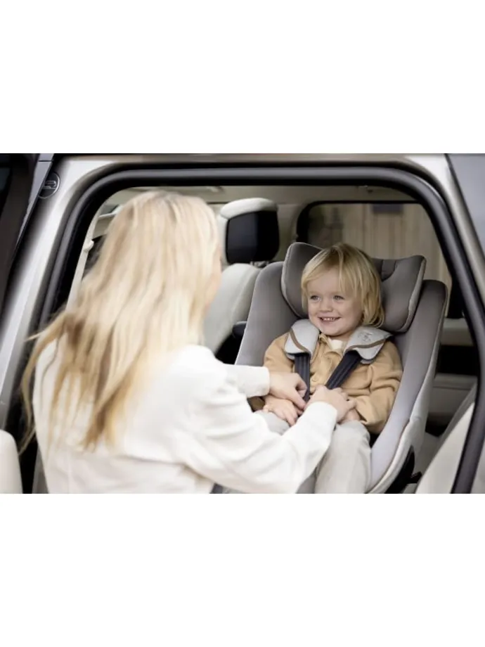 i-Harbour™ Autokindersitz Eclipse in Schwarz ab 9 Monate