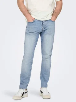 Jeans - Tappered fit - in Hellblau