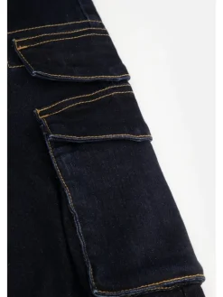 Jeanshose in dunkelblau