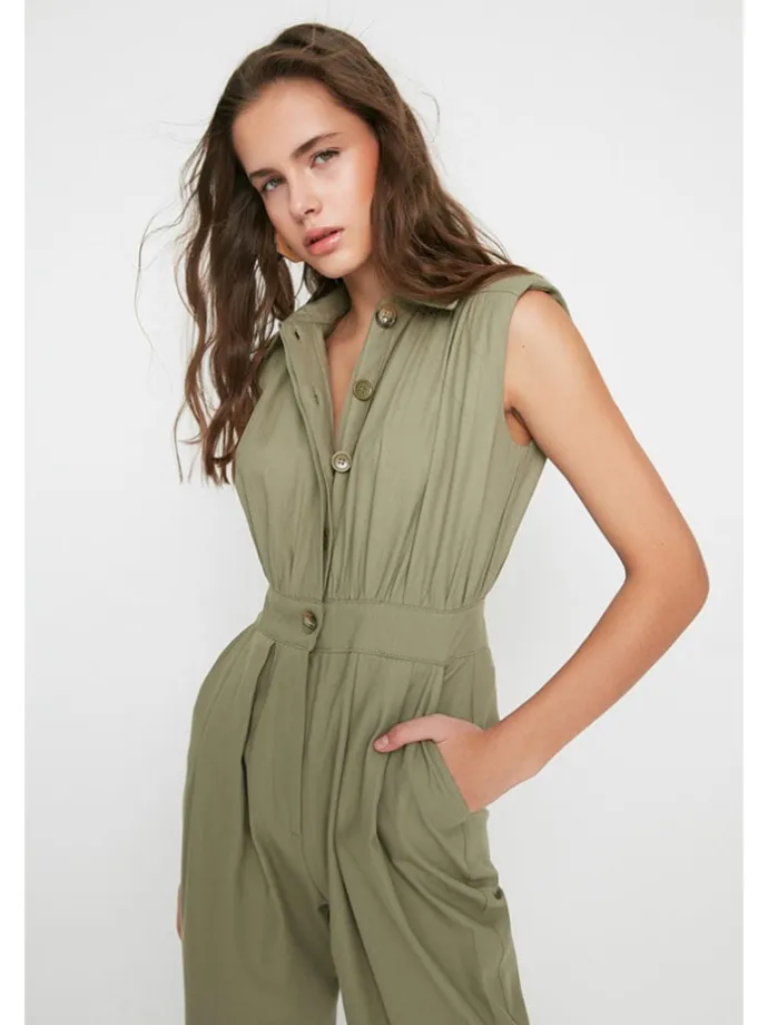 Jumpsuit in Khaki