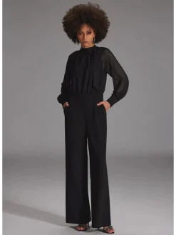 Jumpsuit in Schwarz
