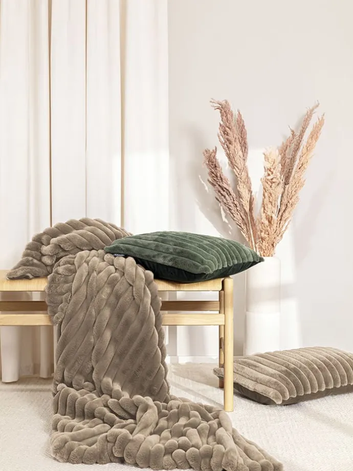 Kissenhülle "Raya" in Taupe - (L)40 x (B)60 cm