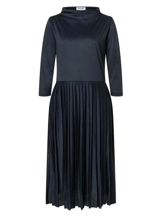 Kleid in Dunkelblau