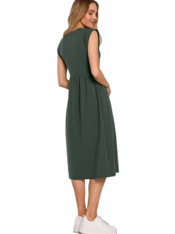 Kleid in Dunkelgrün