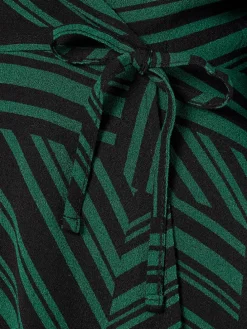 Kleid in Grün/ Schwarz