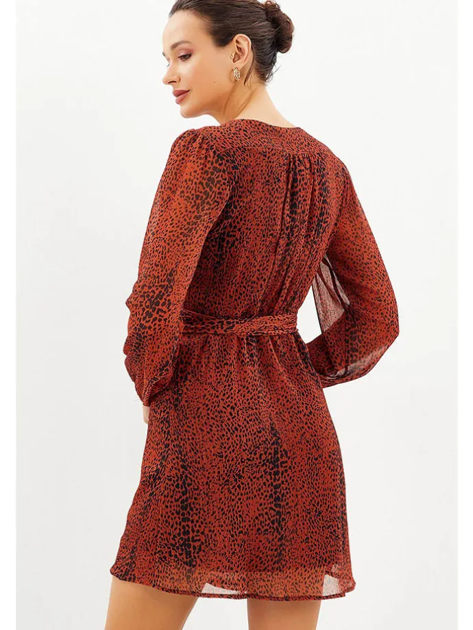 Kleid in Rostrot/ Bunt