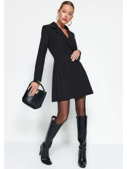 Kleid in Schwarz