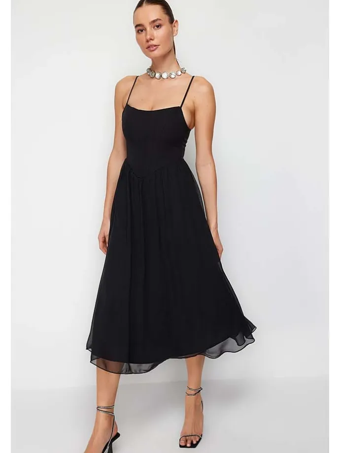 Kleid in Schwarz