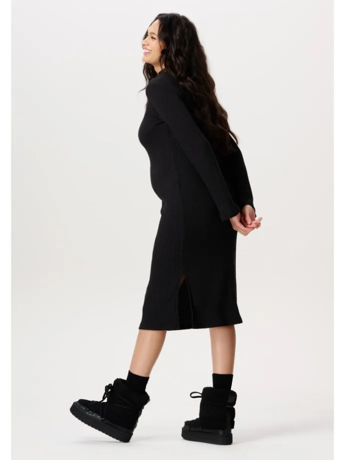 Kleid Masku in Moonless Night