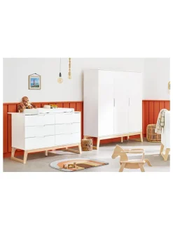 Kleiderschrank