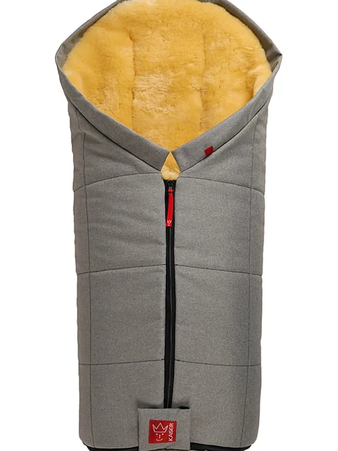 Lammfell-Fußsack "Iglu" in Hellgrau - (L)93 x (B)45 cm